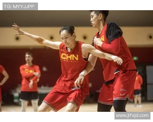 郑薇:杨力维姐妹处理完父亲后事的第一天就归队 迪拉娜带伤出战